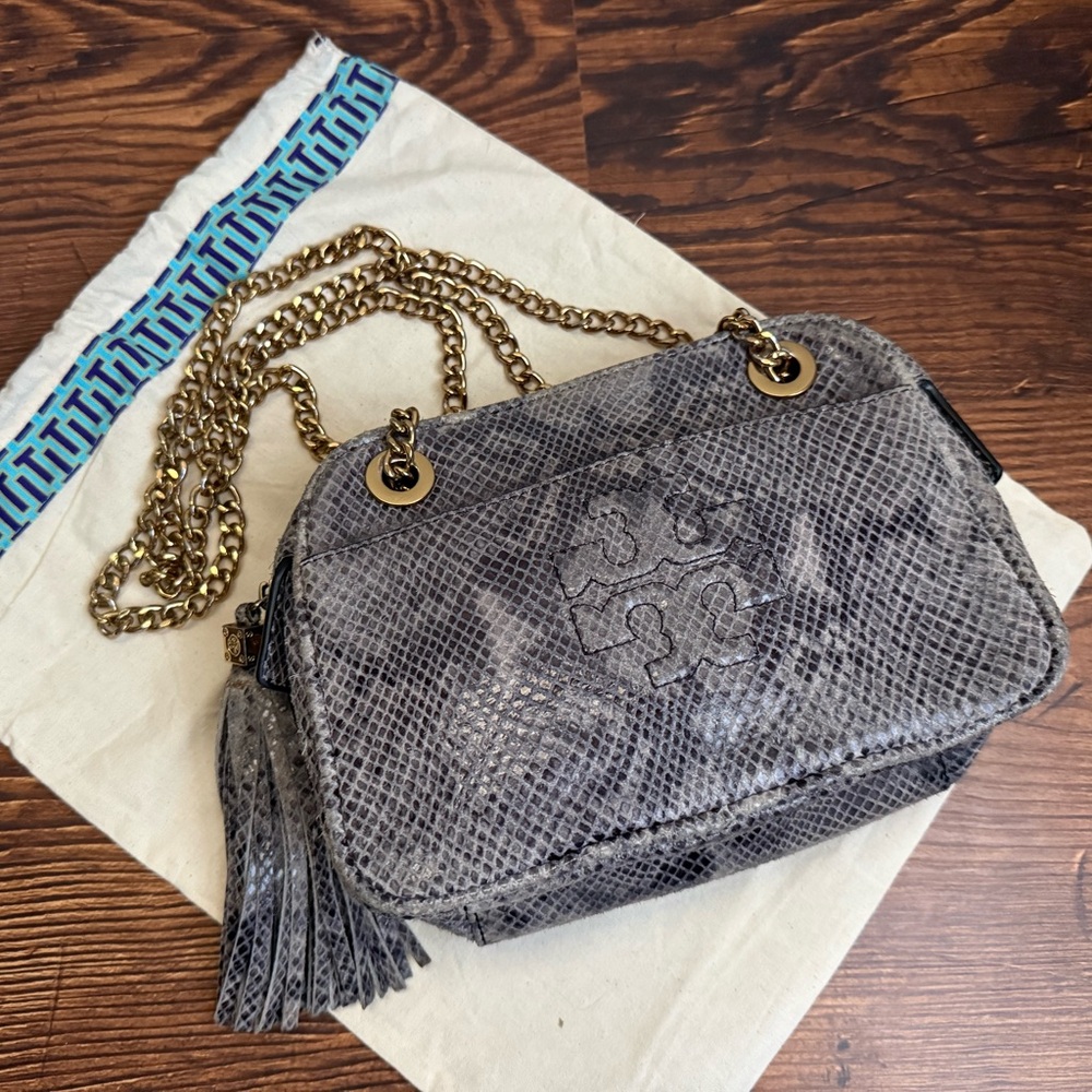 Tory Burch Thea Convertible Crossbody Bag